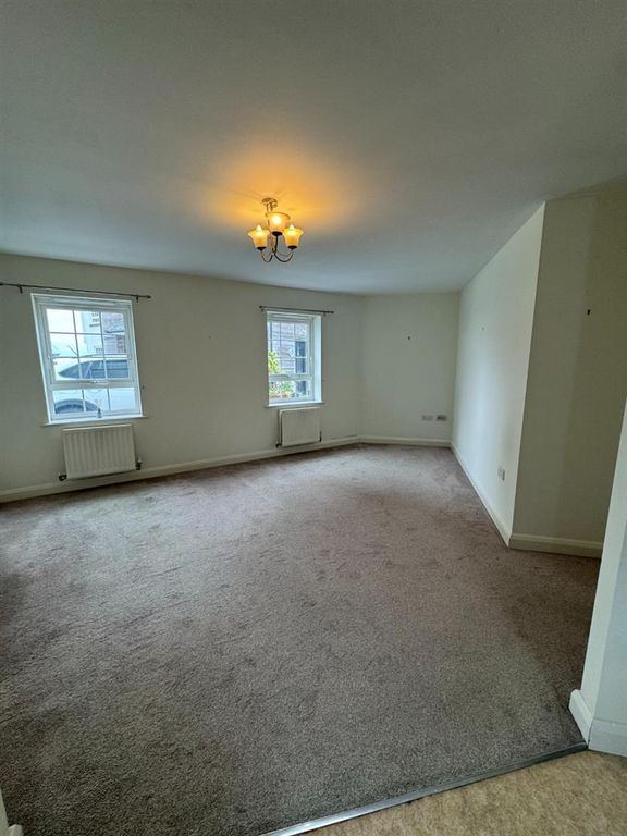 Additional image 2 of 2 bed flat to rentEastcliff, Portishead, Bristol BS20