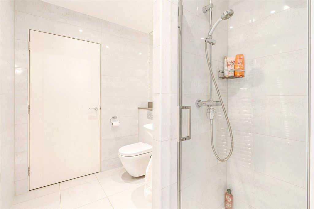 Additional image 9 of 2 bed flat to rentMarine Parade, Worthing, West Sussex BN11