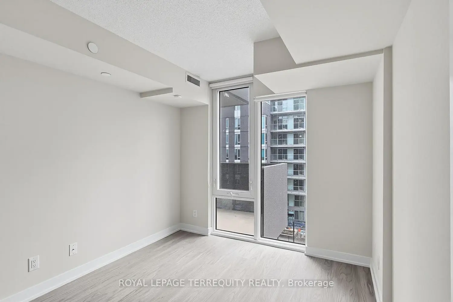 Additional image 5 of 38 Monte Kwinter Court 527