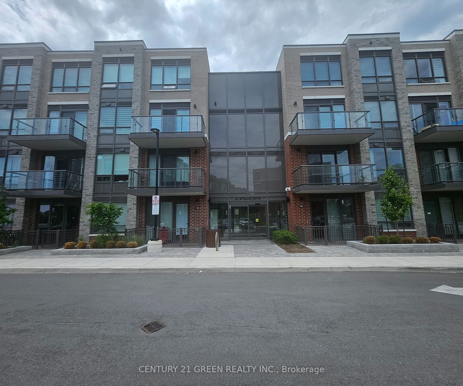 257-65 Attmar Drive, Brampton, ON, L6P 0Y6