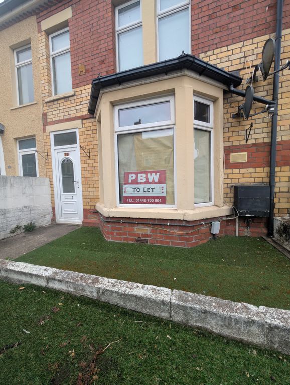 1 bed flat to rentBurlington Street, Barry CF63