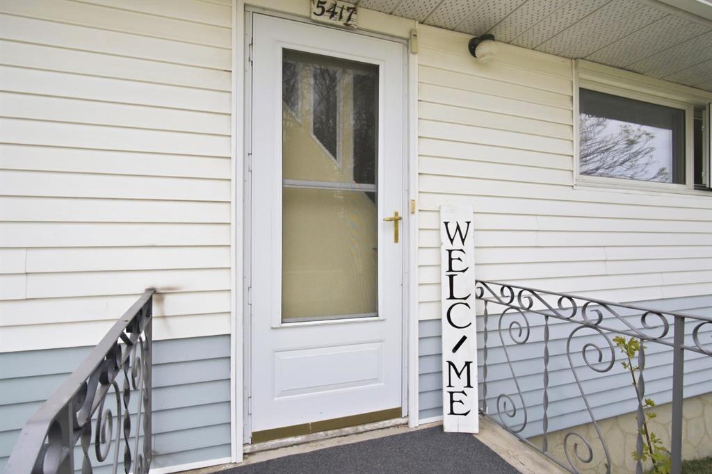 Additional image 4 of 5417 50 Street, Olds, AB, T4H1J1