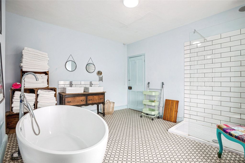 Additional image 12 of 6 bed flat for saleNorth Road, Aberystwyth, Ceredigion SY23