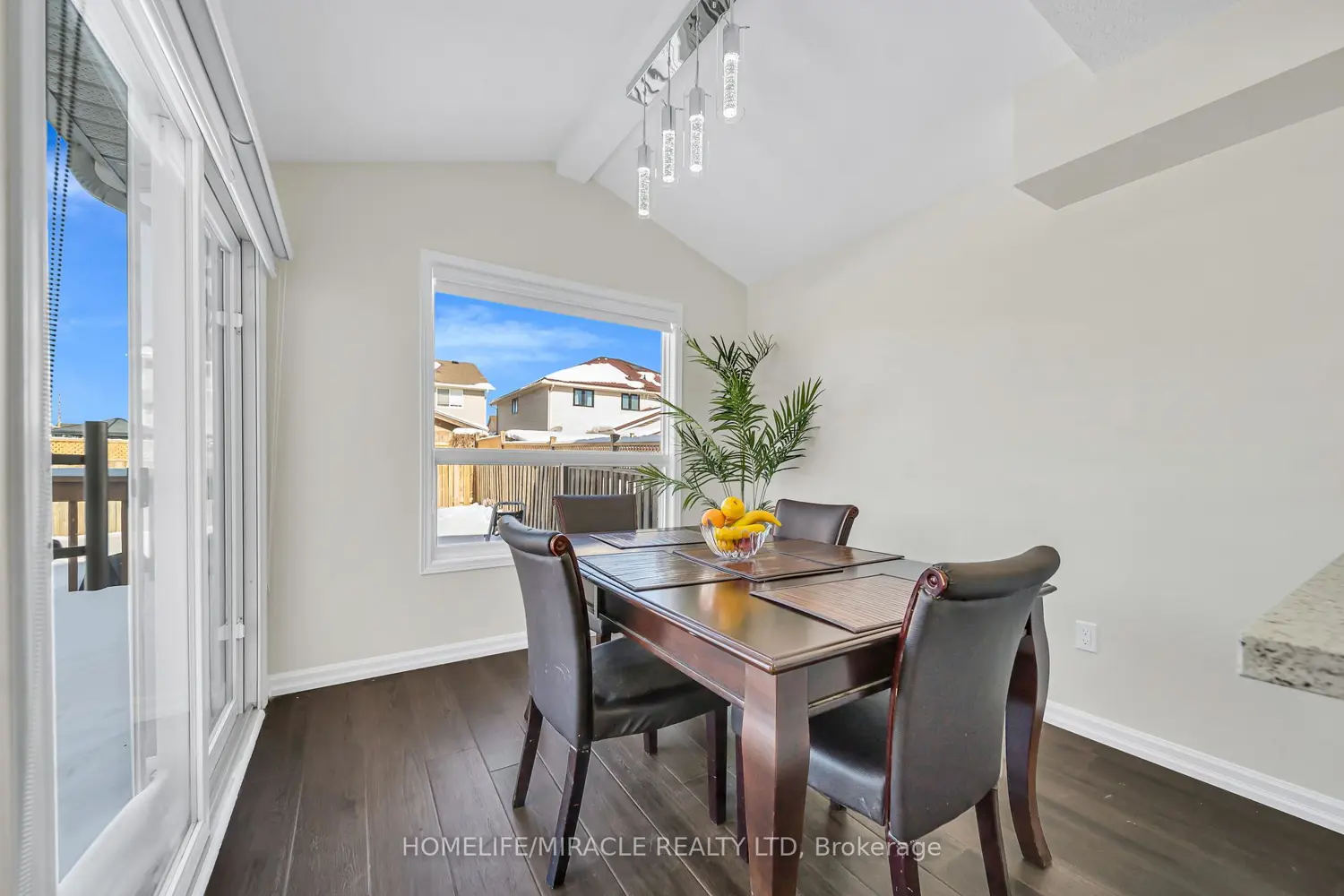 25 Breesegarden Lane photo 5