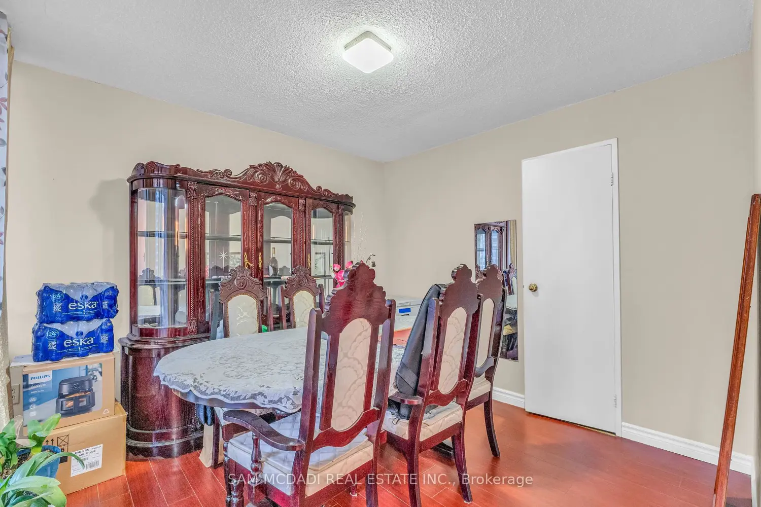 Additional image 10 of 3590 Kaneff Crescent 605