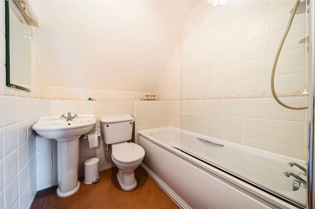 Additional image 14 of 3 bed detached house for salePriestland Gardens, Castle Village, Berkhamsted, Hertfordshire HP4