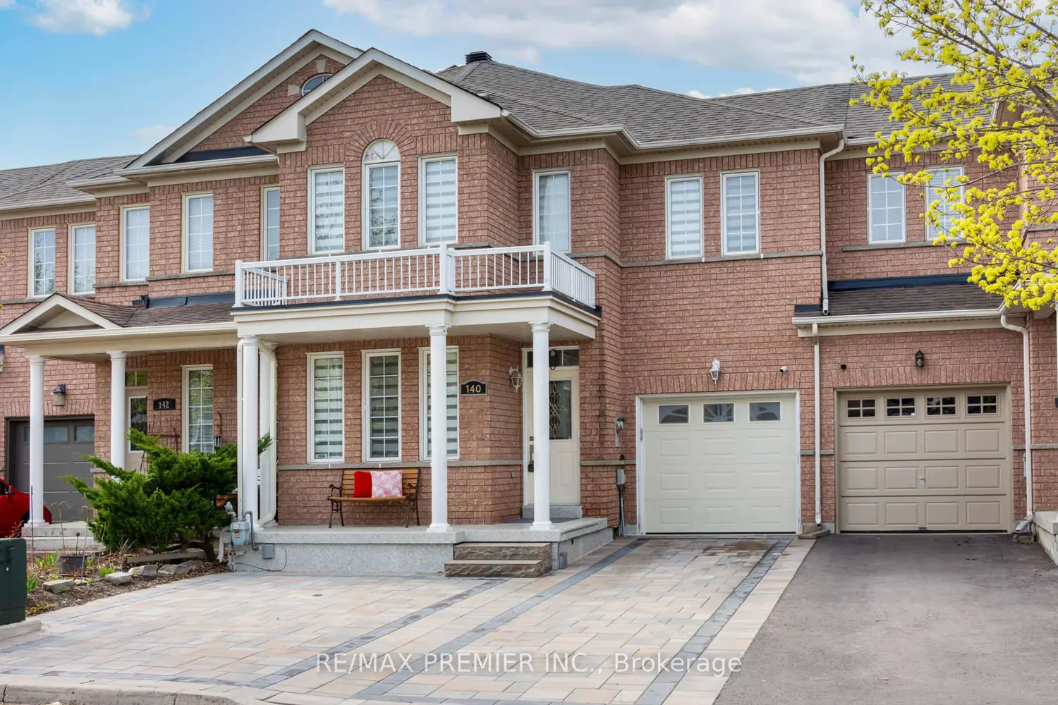 140 Dolce Crescent