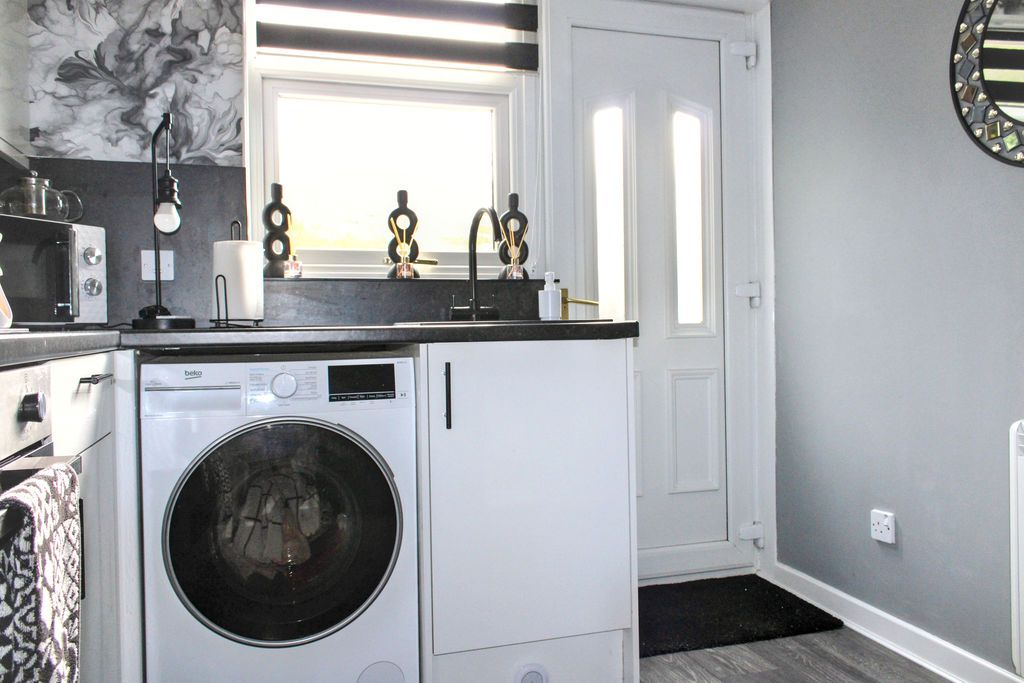 Additional image 7 of 2 bed flat for sale6 Mary Stevenson Drive, Alloa FK10