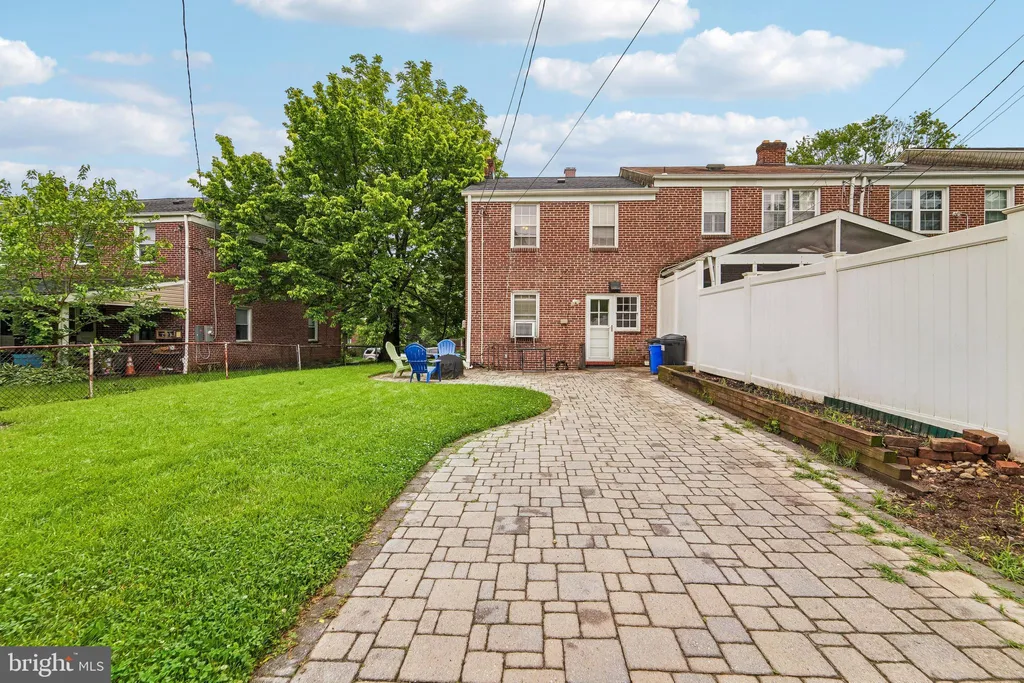 Additional image 32 of 5512 Medwick Garth N, Baltimore, MD 21228