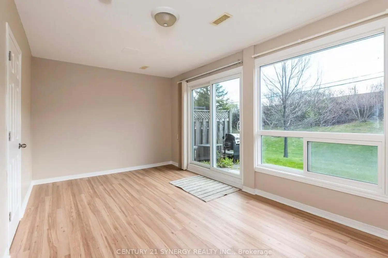 Additional image 15 of 2669 Southvale Crescent 34