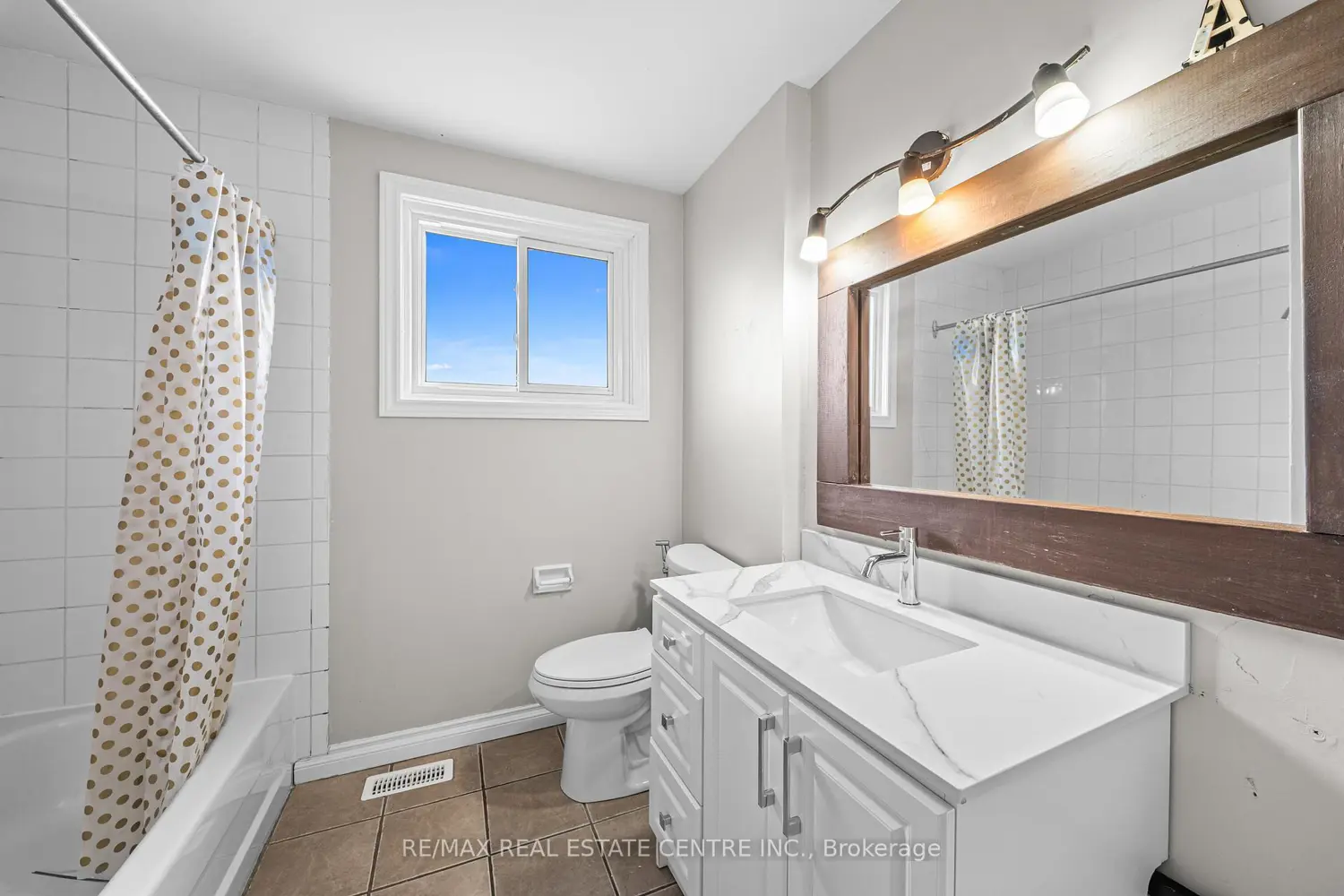 Additional image 11 of 35 Folkestone Avenue