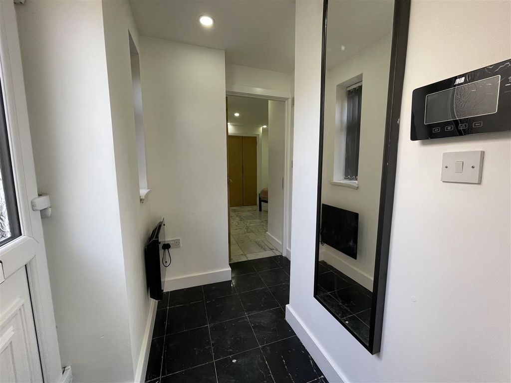 Additional image 4 of 1 bed flat to rentRichmond Road, Cardiff CF24