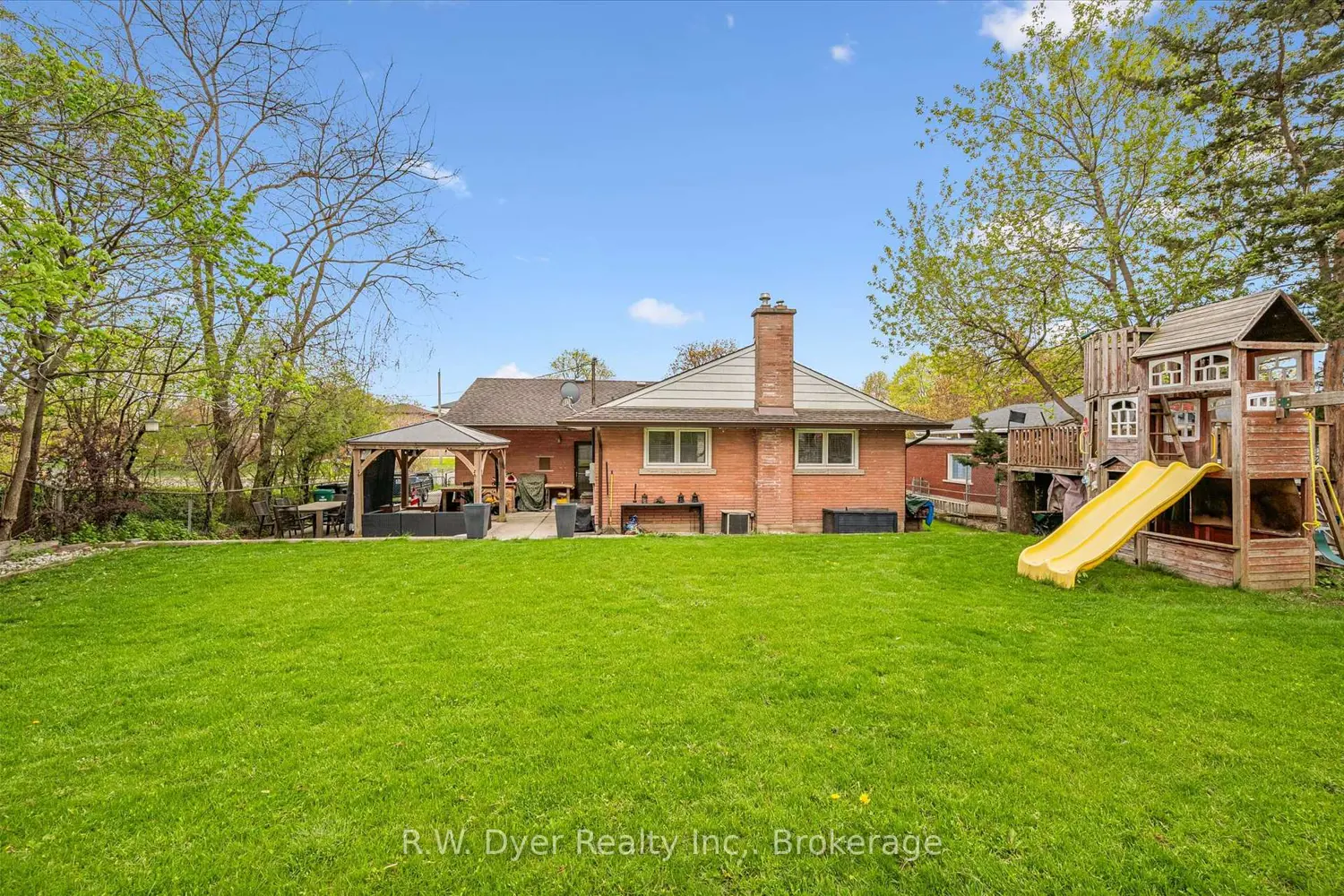 Additional image 18 of 1183 Homuth Avenue