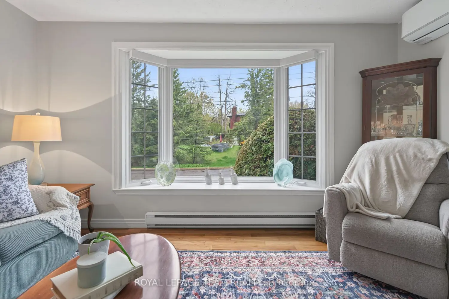 1509 Mayrene Crescent photo 3
