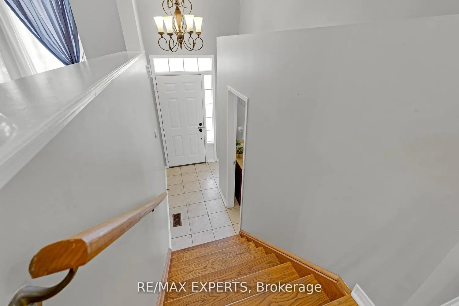 Additional image 2 of 19 Foxchase Avenue 61
