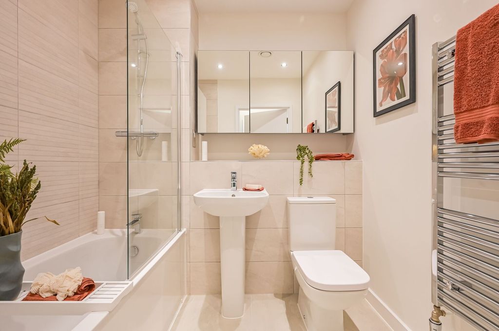 Additional image 7 of 3 bed flat for salePark Quarter, Barnet EN4