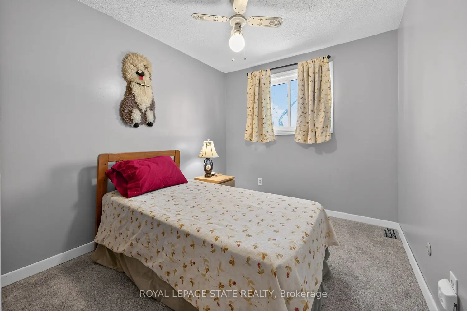 Additional image 14 of 1455 Garth Street 9
