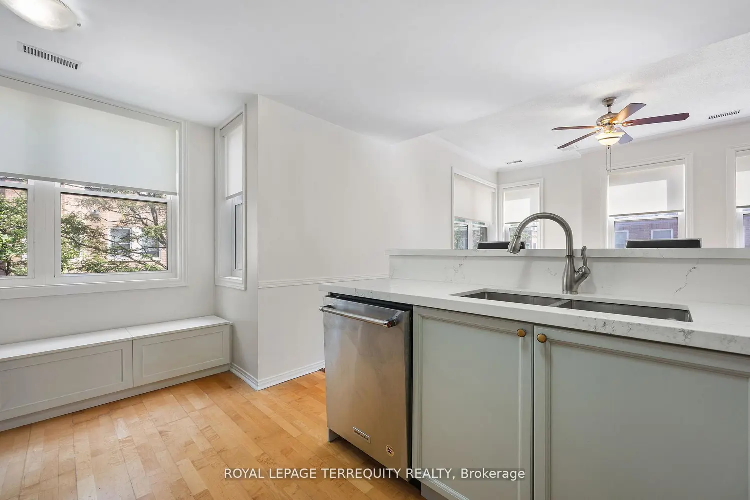 760 Lawrence Avenue 129 photo 3