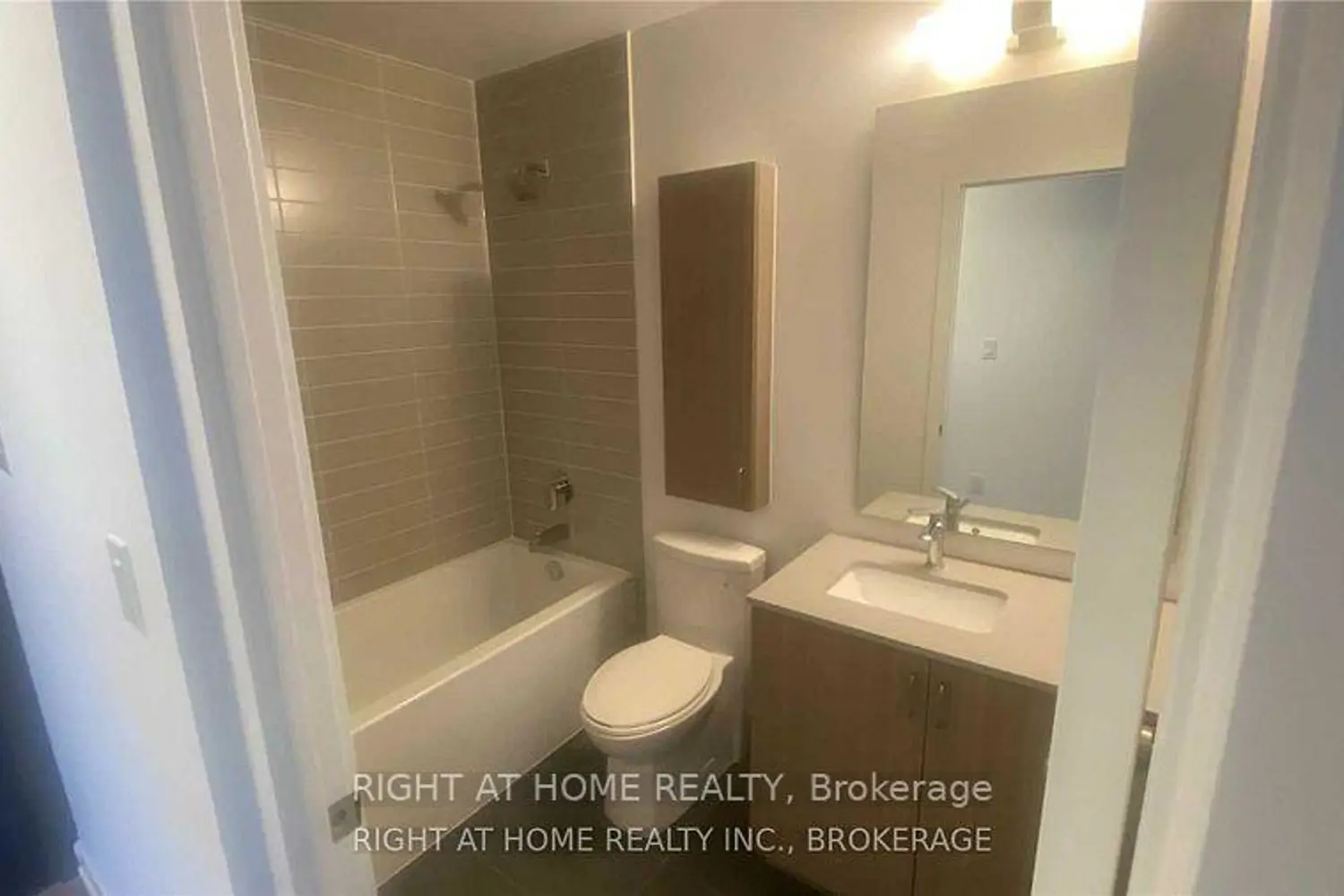 2799 Kingston Rd Road 515 photo 5