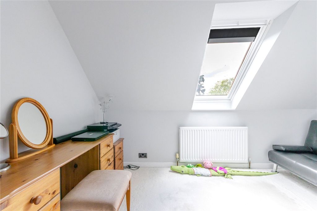 Additional image 11 of 4 bed semi-detached house for saleHinkley Close, Harefield, Uxbridge UB9