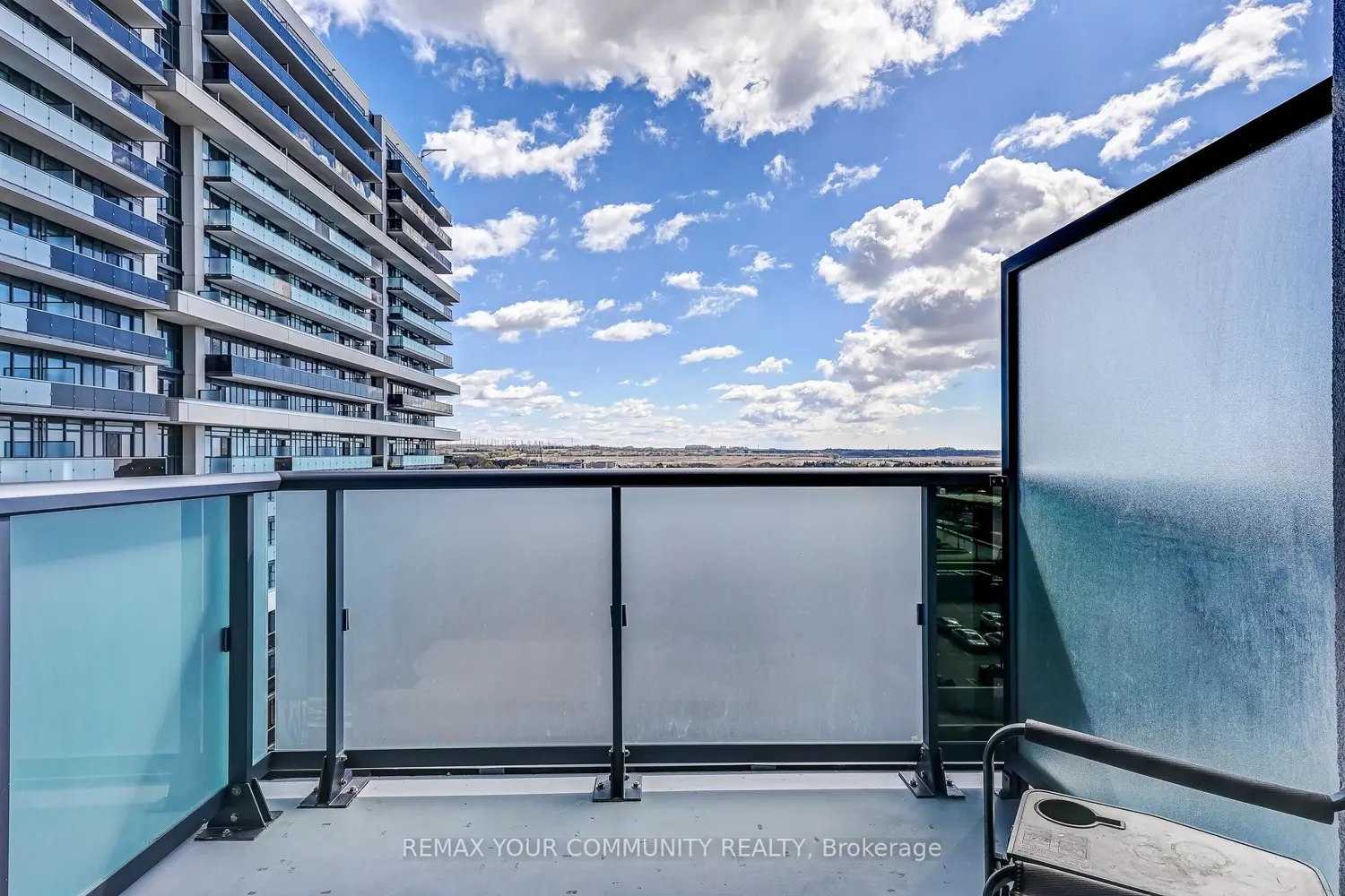 Additional image 10 of 2545 Simcoe Street 917