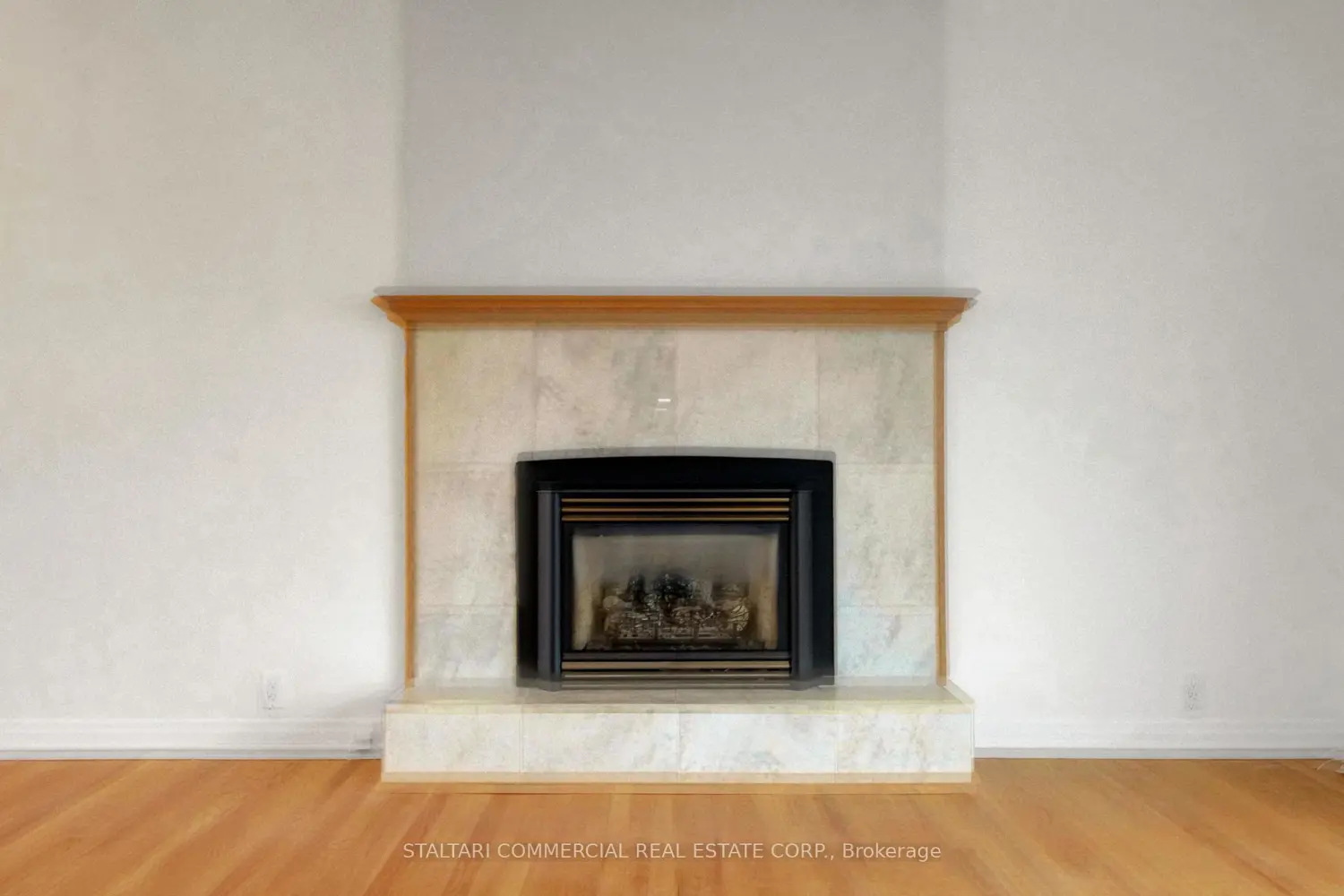 1156 Deer Park Road photo 3
