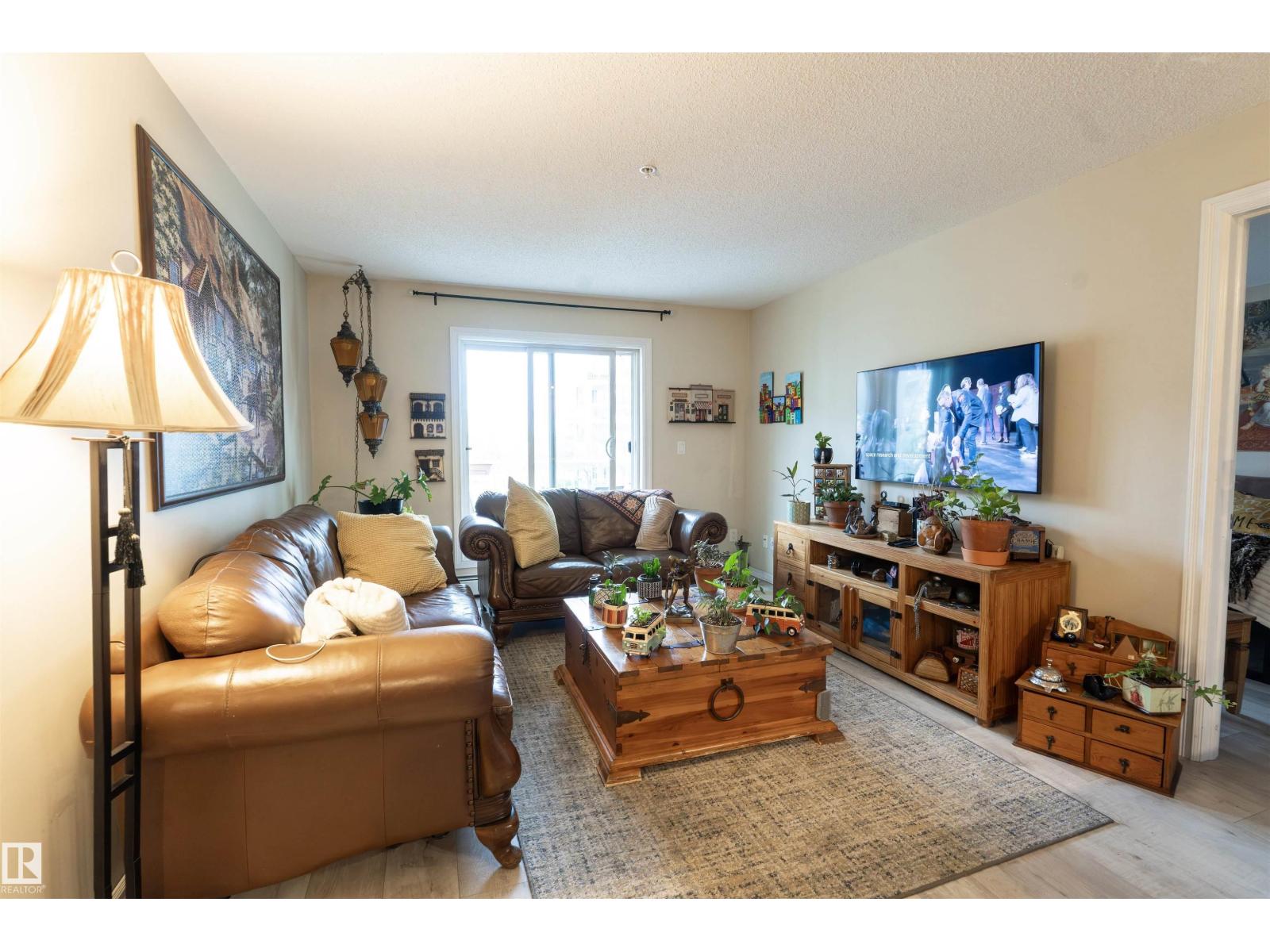 Additional image 4 of 203-4403 23 Street NW, Edmonton, AB, T6T0E4