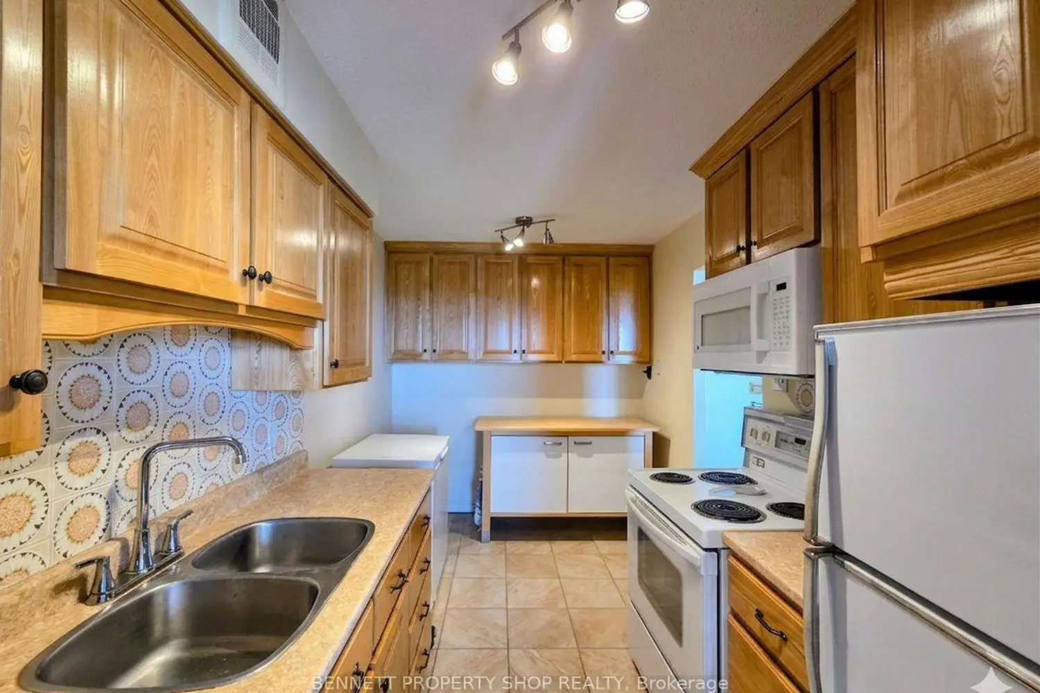 Additional image 7 of 2400 Virginia Drive 1007
