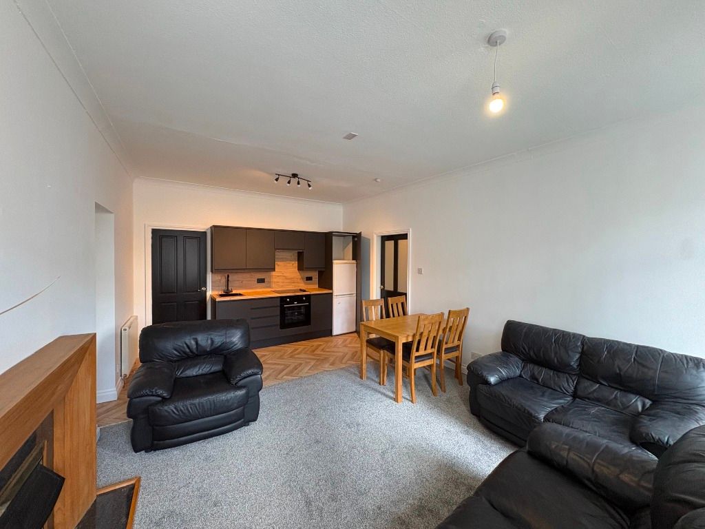 Additional image 3 of 3 bed flat to rentBroad Street, Stirling FK8
