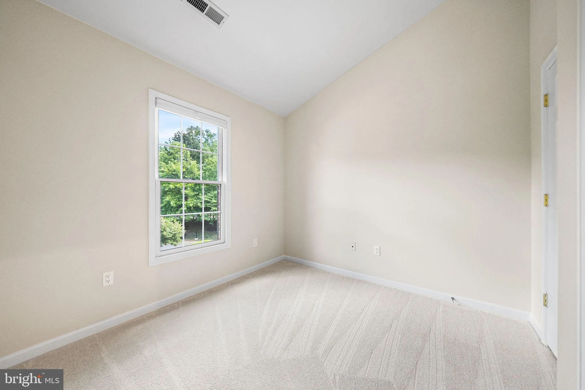 Additional image 106 of 135 Wootton Oaks Court, Rockville, MD 20852