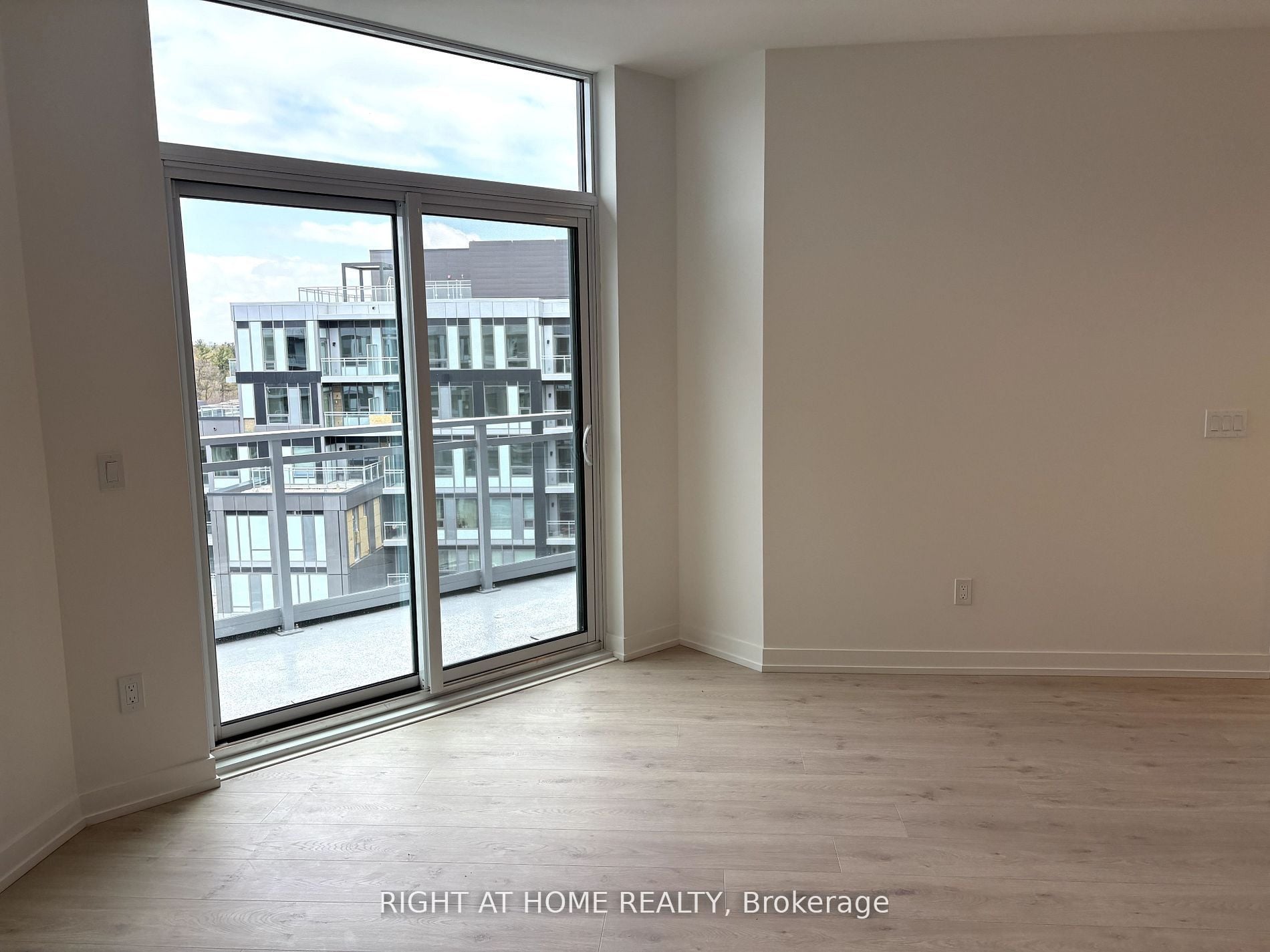 Additional image 6 of 648-2501 Saw Whet Boulevard S, Oakville, ON, L6M 5N2