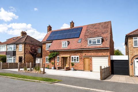 Orchard Road, Birstall, Leicester, Leicestershire LE4