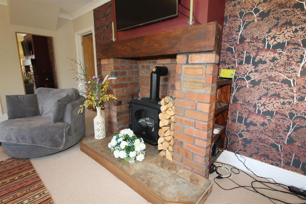 Additional image 6 of 3 bed detached bungalow for saleGlyn Milwr, Blaina, Abertillery NP13