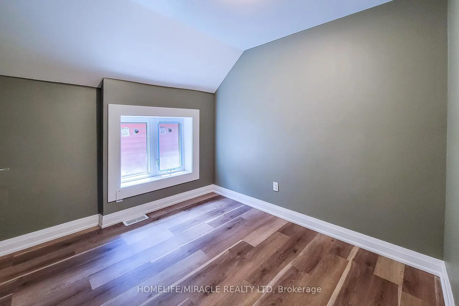 Additional image 8 of 334 Gage Avenue