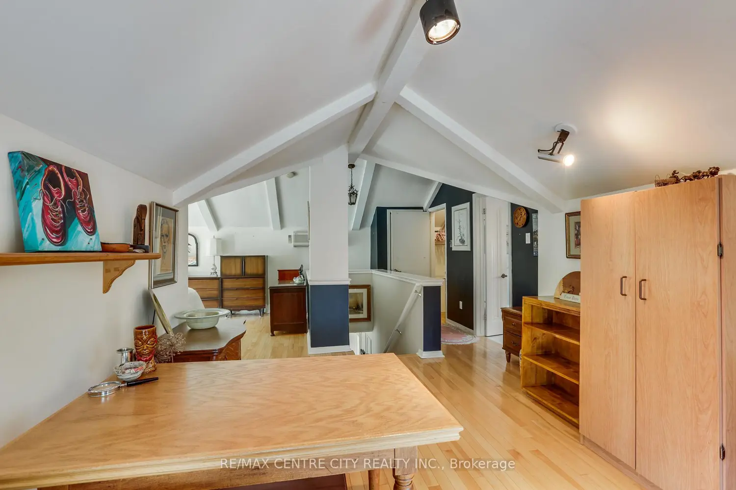 Additional image 7 of 1008 Waterloo Street