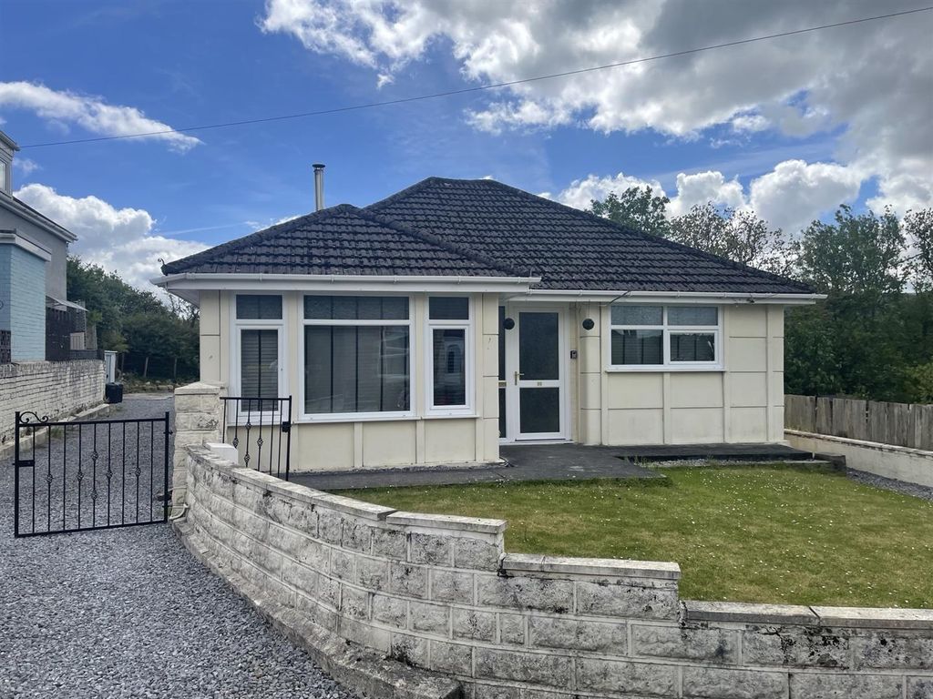 3 bed detached bungalow to rentHighfield Road, Twyn, Ammanford SA18