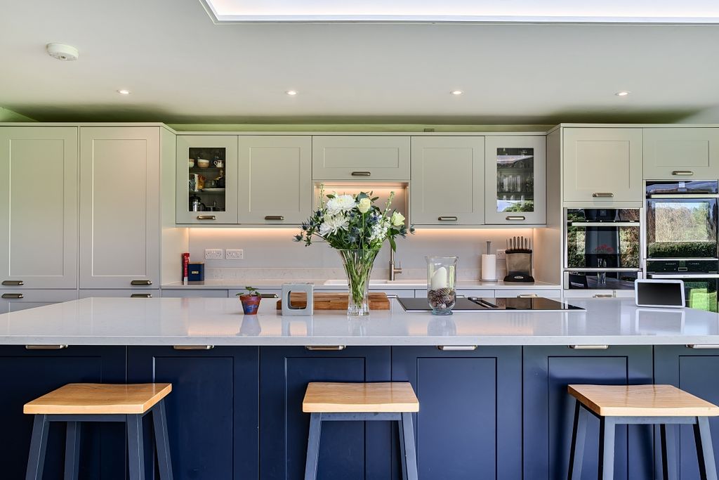 Additional image 3 of 4 bed detached house to rentMill Close, Lower Beeding, Horsham RH13