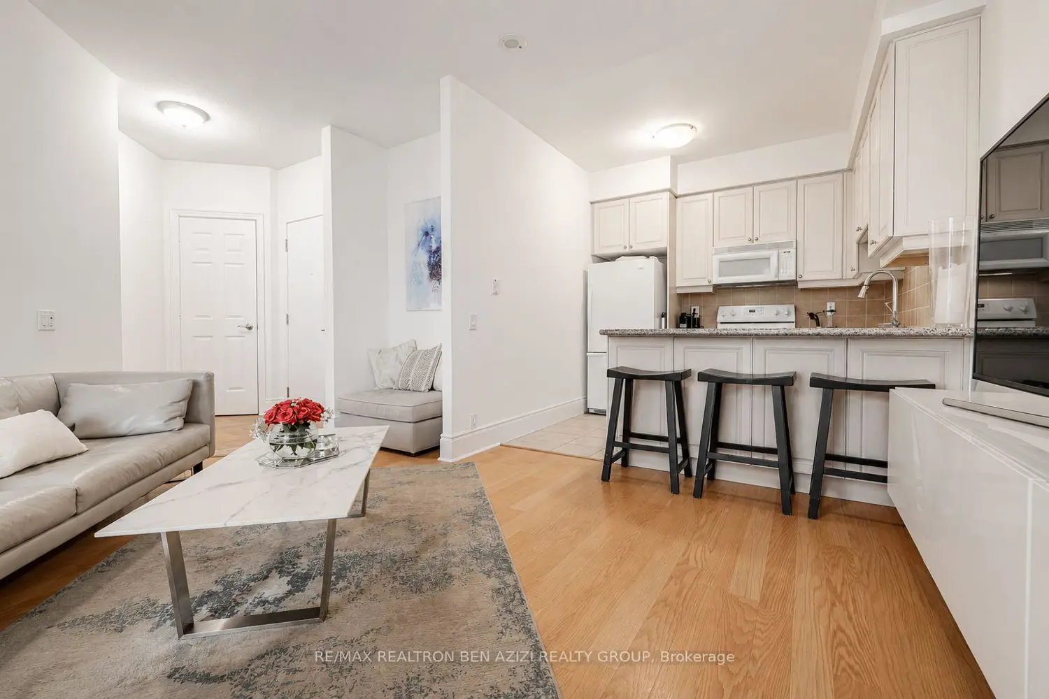 Additional image 7 of 80 Harrison Garden Boulevard 2324