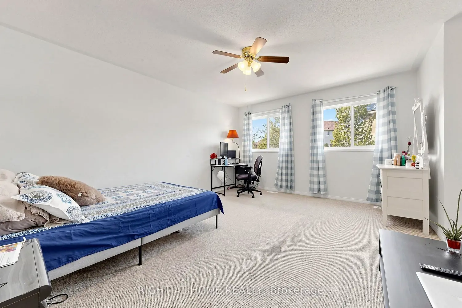Additional image 9 of 648 Blackwood Boulevard