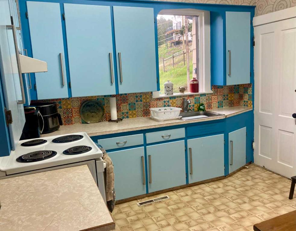 Additional image 6 of 6525 21 Avenue, Coleman, AB, T0K 0M0