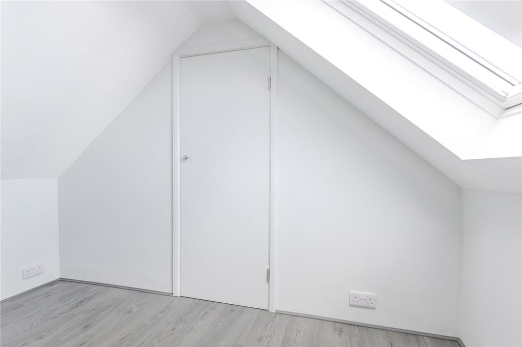 Additional image 14 of 4 bed semi-detached house for saleHinkley Close, Harefield, Uxbridge UB9
