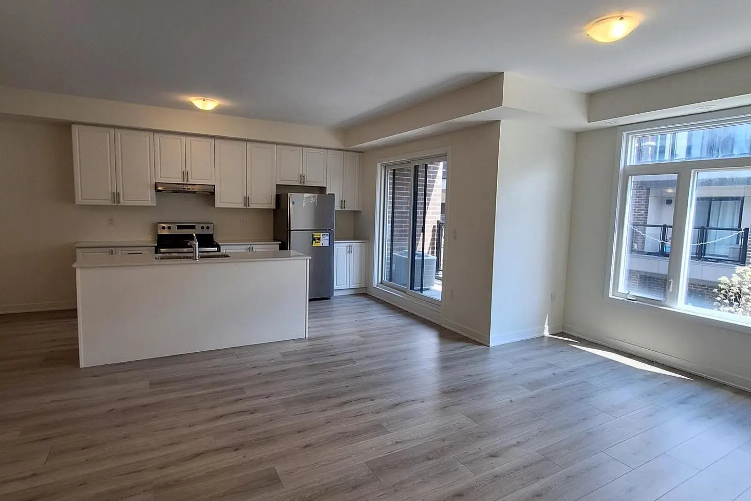 Additional image 3 of 1695 Dersan Street 1409