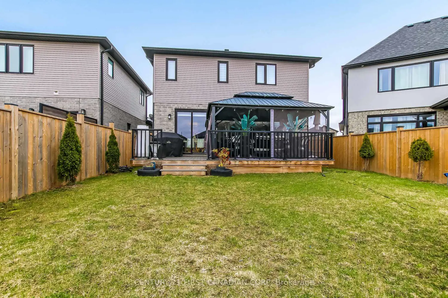 Additional image 18 of 3512 Emilycarr Lane