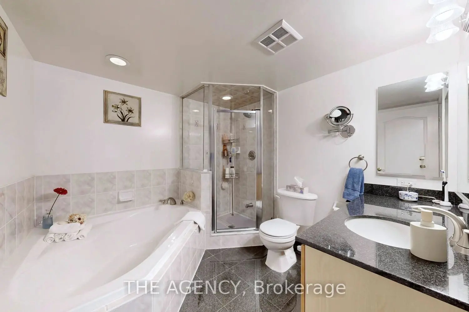 Additional image 15 of 880 Grandview Way 1402