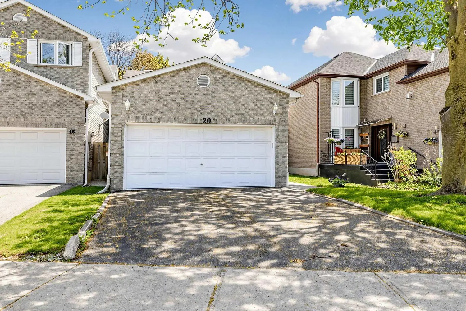20 Esther Crescent