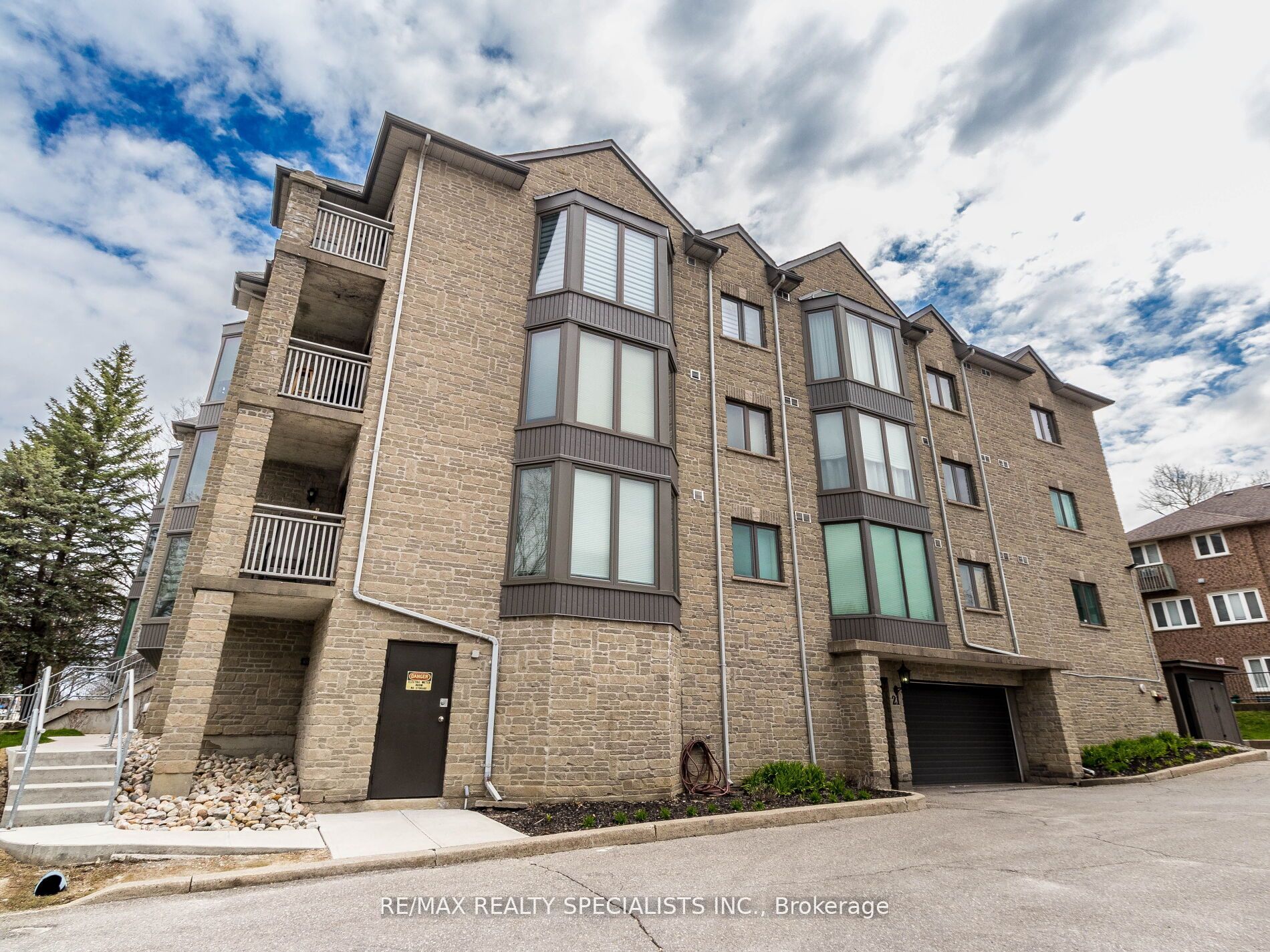 Additional image 3 of 306-21 George Street, Aurora, ON, L4G 2S1