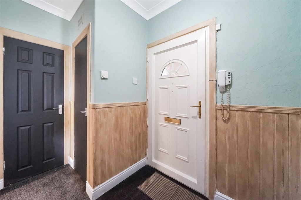 Additional image 4 of 3 bed flat for saleHareburn Road, Tillicoultry, Clackmannanshire FK13