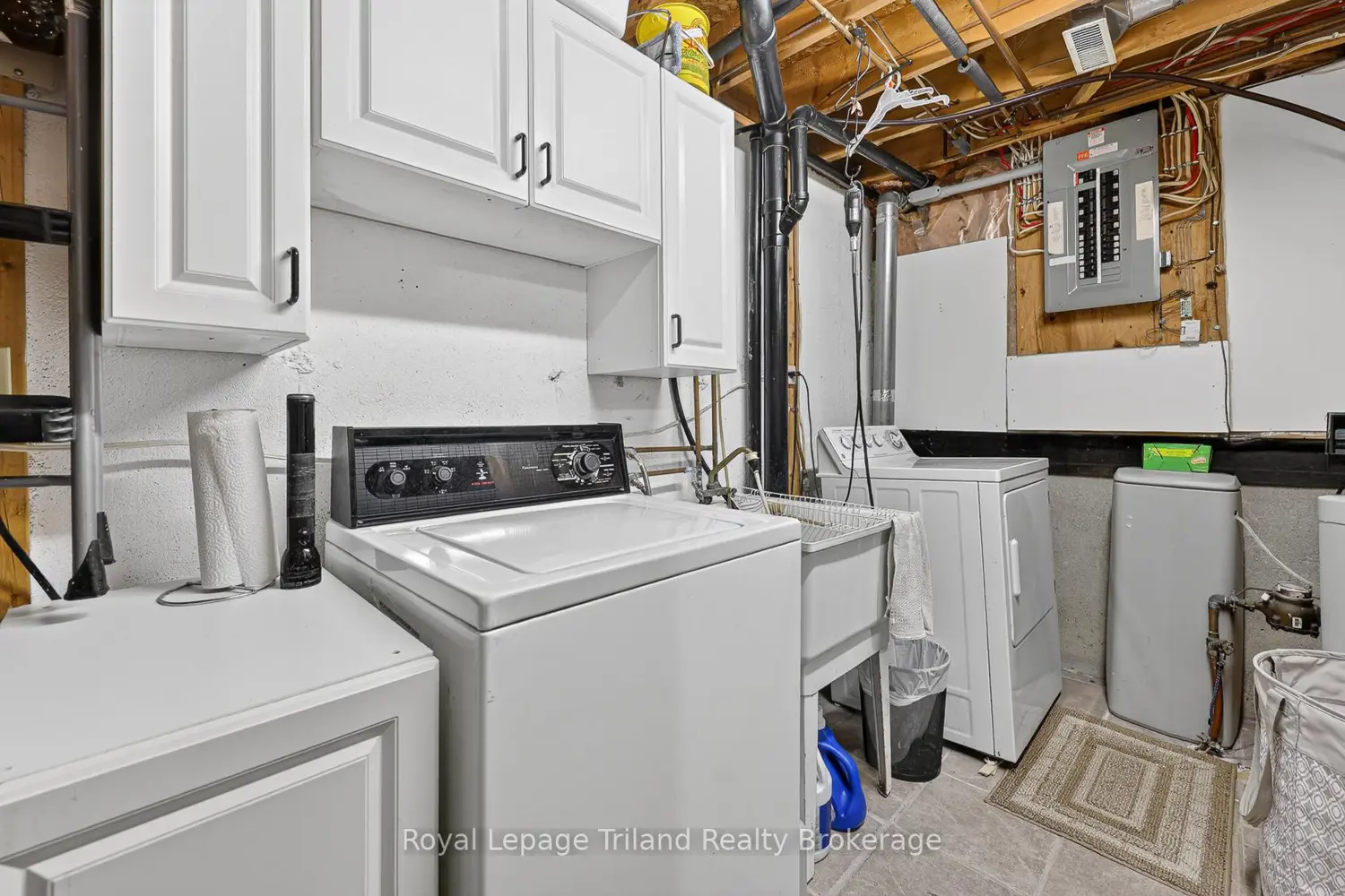 Additional image 14 of 1135 Nellis Street 11