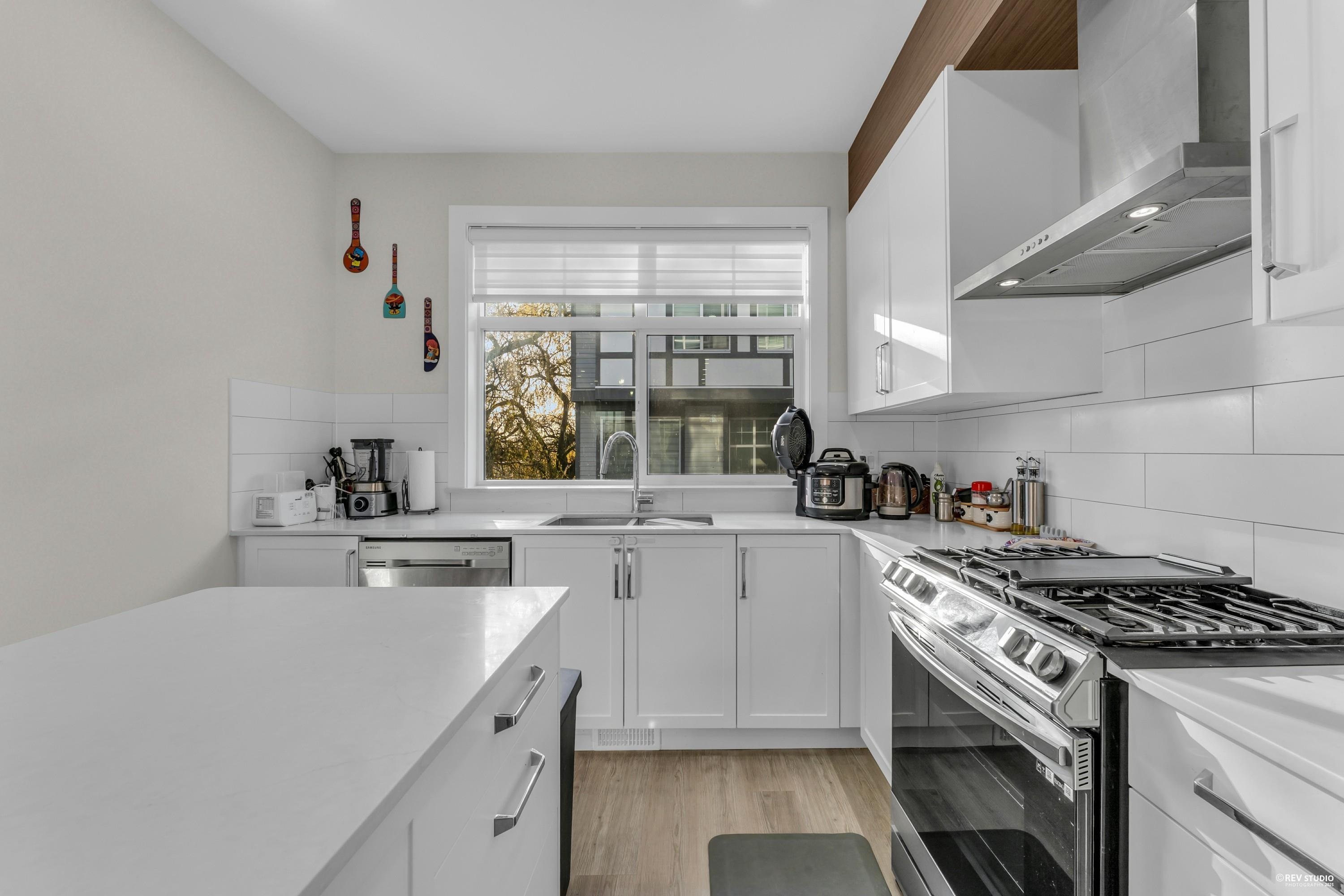 Additional image 4 of 1-17528 60 Avenue, Surrey, BC, V3S 1T8