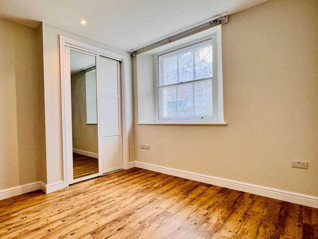 Additional image 12 of 2 bed flat to rentWindsor House, The Crescent, Taunton TA1